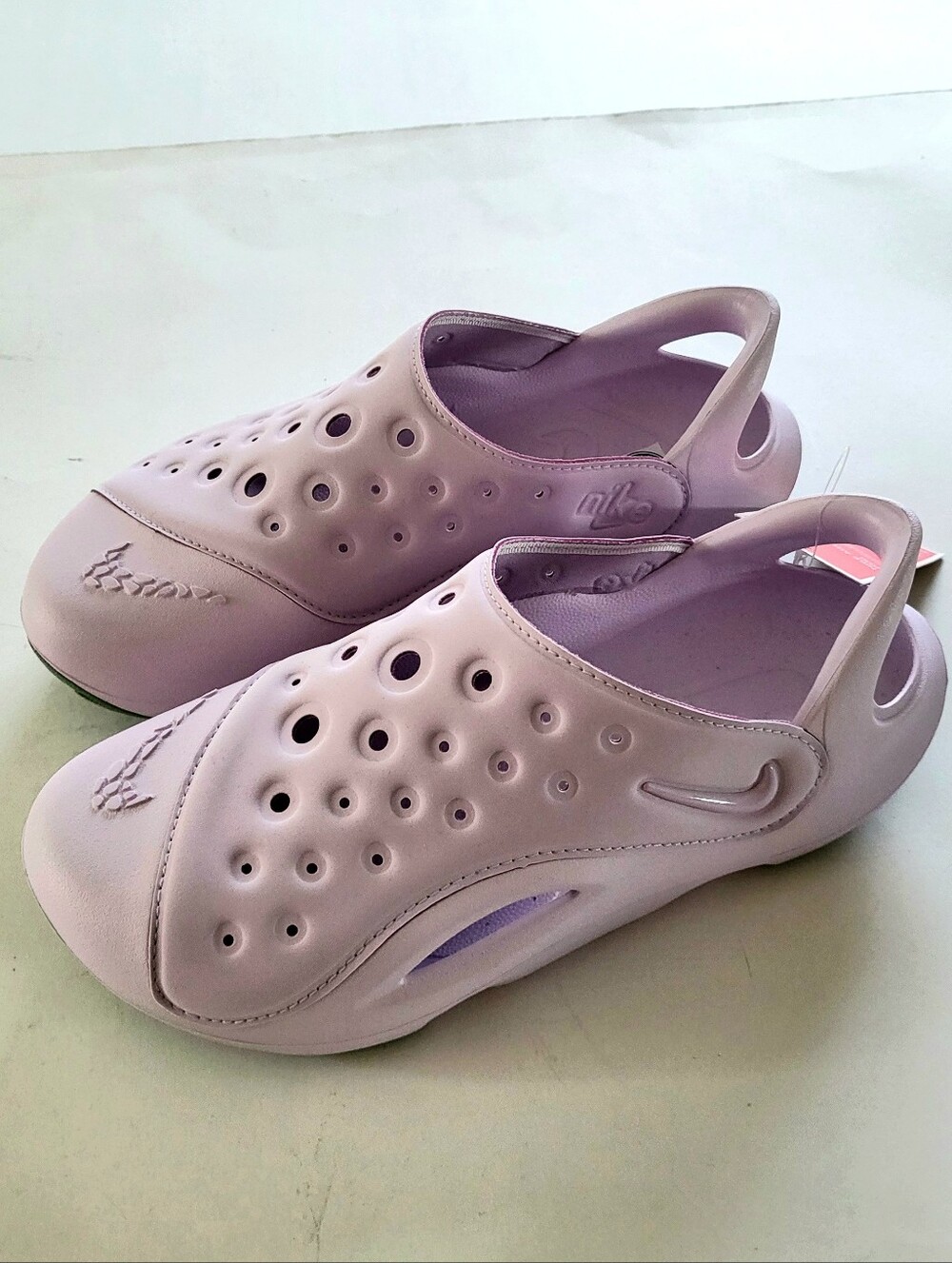Nike Aqua Swoosh Kids Sandals Watershoes Size 3Y Purple